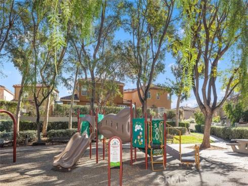 7  Calle De Luna  , Rancho Santa Margarita, CA