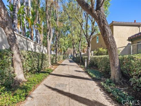 7  Calle De Luna  , Rancho Santa Margarita, CA