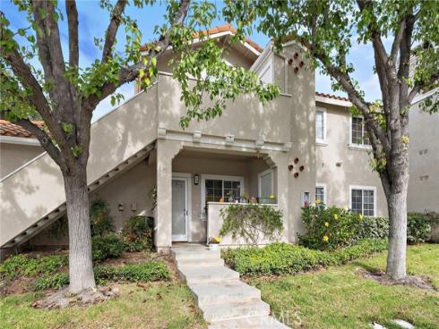 55  Via Cresta  , Rancho Santa Margarita, CA