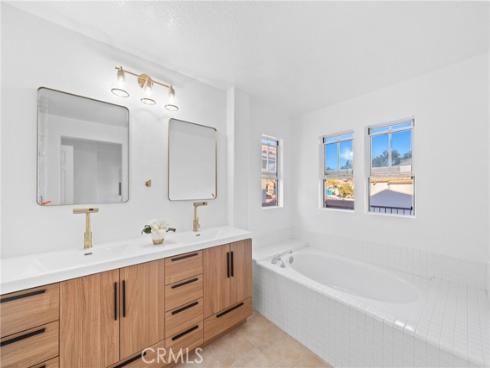 35 Via Encanto , Rancho Santa Margarita, CA