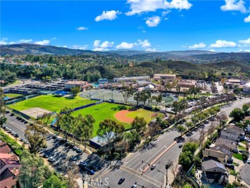 15  Via Hermosa  , Rancho Santa Margarita, CA