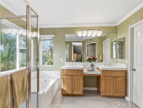 39 Grassy Knoll , Rancho Santa Margarita, CA