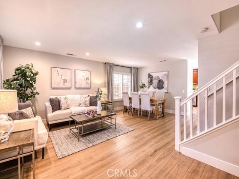 12  Via Hacienda  , Rancho Santa Margarita, CA