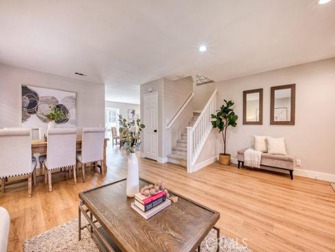 12  Via Hacienda  , Rancho Santa Margarita, CA