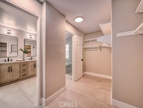 12  Via Hacienda  , Rancho Santa Margarita, CA