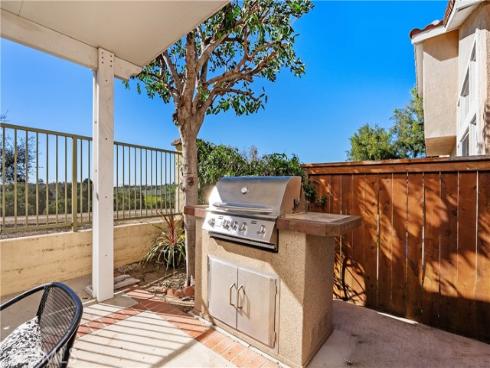 20 Wild Lilac Lane, Rancho Santa Margarita, CA