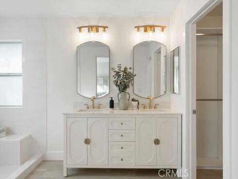 15 Via Floria , Rancho Santa Margarita, CA