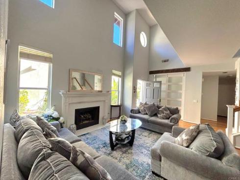 7 Via Encanto , Rancho Santa Margarita, CA