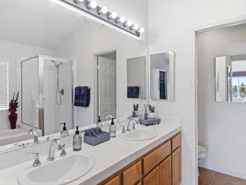 23  Greenvale  , Rancho Santa Margarita, CA