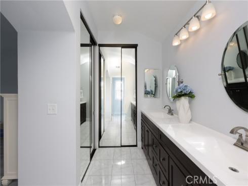 31  Alumbre  , Rancho Santa Margarita, CA