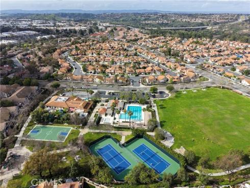 31  Alumbre  , Rancho Santa Margarita, CA