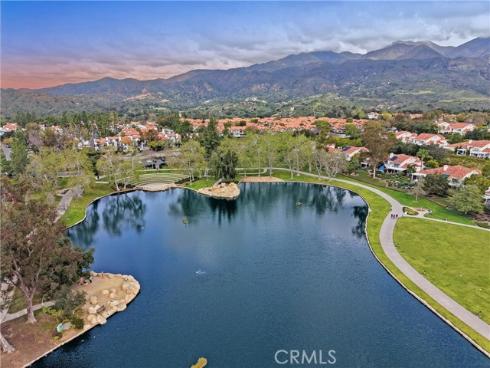31  Alumbre  , Rancho Santa Margarita, CA