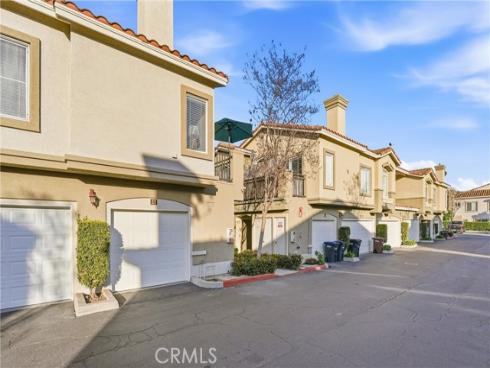 27  Via Barcelona  , Rancho Santa Margarita, CA