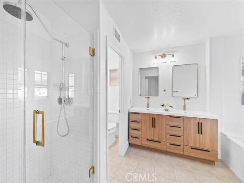 35  Via Encanto  , Rancho Santa Margarita, CA