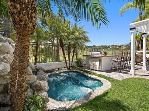 25 Golf View Drive, Rancho Santa Margarita, CA
