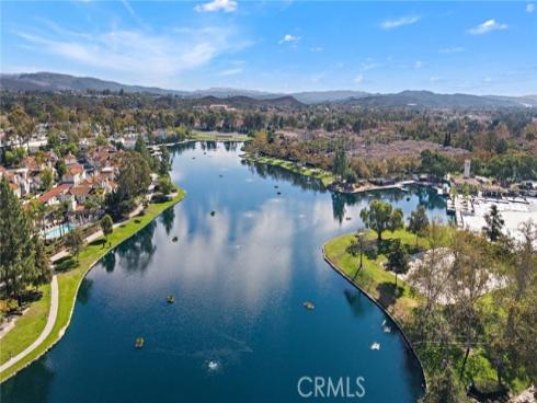 23  Via Honrado  , Rancho Santa Margarita, CA