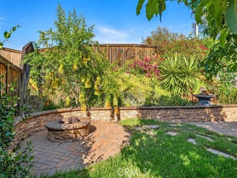 18 Las Piedras , Rancho Santa Margarita, CA
