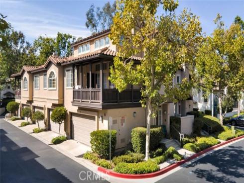 61 Tierra Montanosa , Rancho Santa Margarita, CA