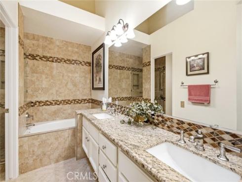 11 Calle Katrina , Rancho Santa Margarita, CA
