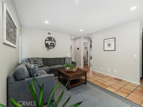 29  Raposa  , Rancho Santa Margarita, CA