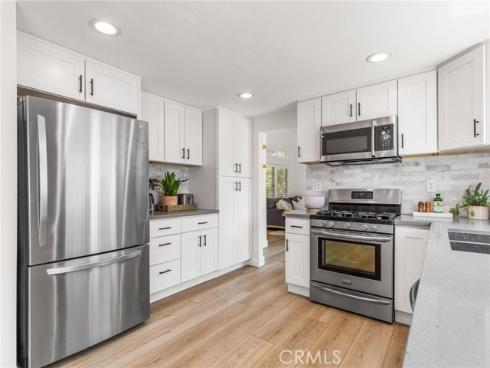 16  Calle Larspur  , Rancho Santa Margarita, CA