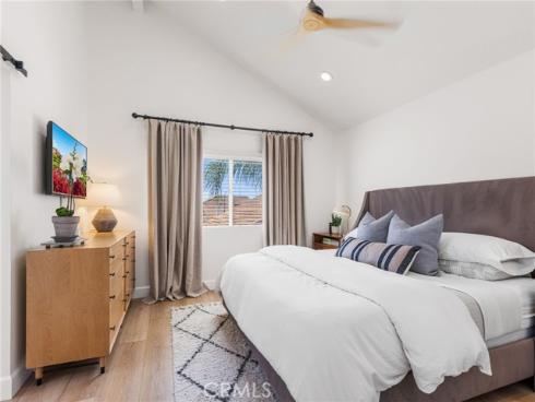 16  Calle Larspur  , Rancho Santa Margarita, CA