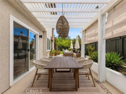 16  Calle Larspur  , Rancho Santa Margarita, CA
