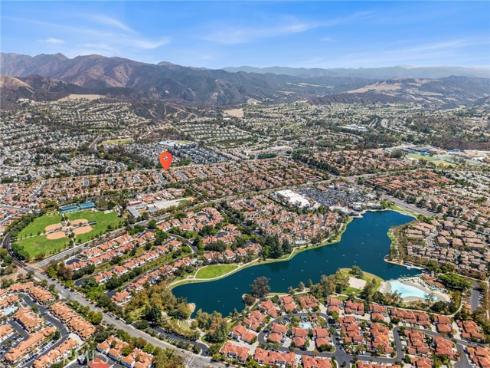 16  Calle Larspur  , Rancho Santa Margarita, CA