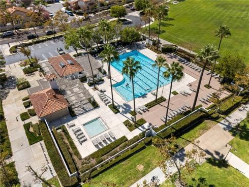 16  Calle Larspur  , Rancho Santa Margarita, CA