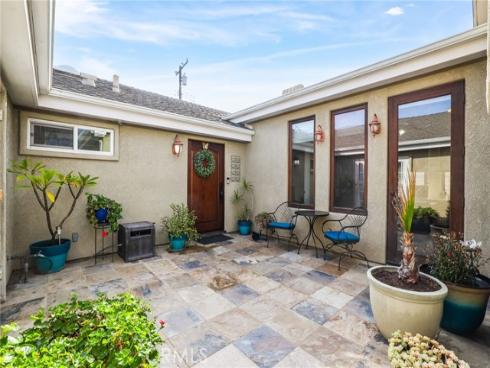 2682 Oak Knoll Drive, Rossmoor, CA