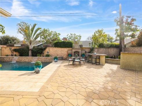 2682 Oak Knoll Drive, Rossmoor, CA