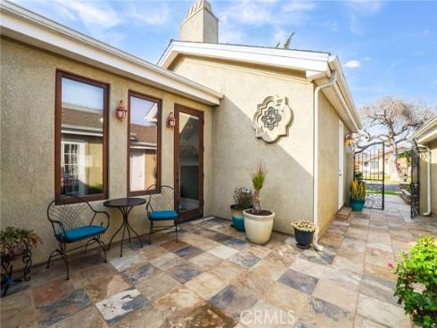 2682 Oak Knoll Drive, Rossmoor, CA