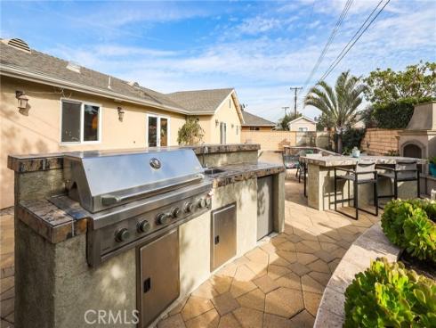 2682  Oak Knoll   Drive, Rossmoor, CA