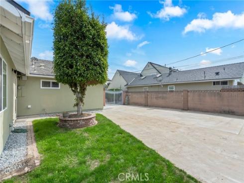 11821 Kensington Road, Rossmoor, CA