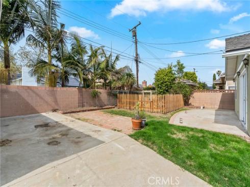 11821 Kensington Road, Rossmoor, CA