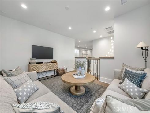 11385 Baskerville Road, Rossmoor, CA