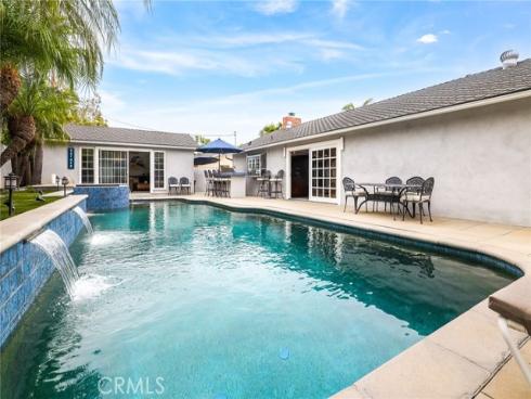 12852  Foster Road  , Rossmoor, CA