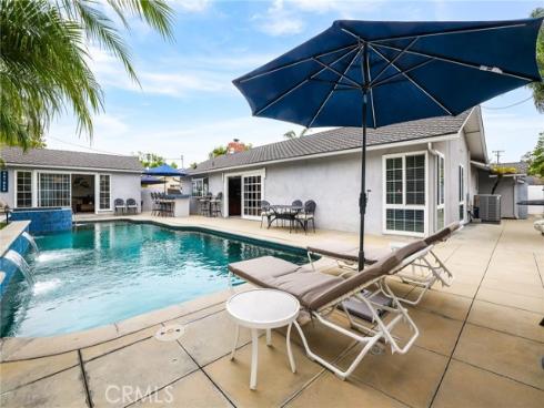 12852  Foster Road  , Rossmoor, CA