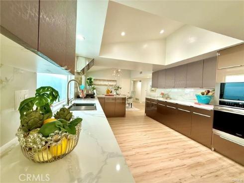 3432  Yellowtail   Drive, Rossmoor, CA