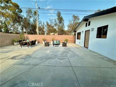 3432  Yellowtail   Drive, Rossmoor, CA