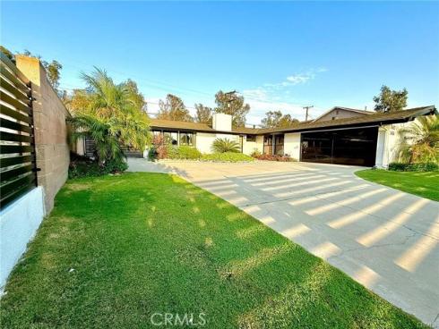 3432  Yellowtail   Drive, Rossmoor, CA