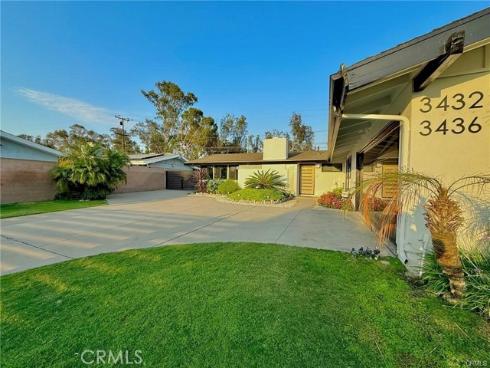 3432  Yellowtail   Drive, Rossmoor, CA