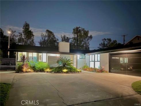 3432  Yellowtail   Drive, Rossmoor, CA