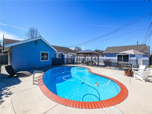 2671  Saint Albans  , Rossmoor, CA