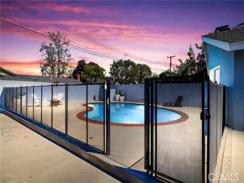 2671  Saint Albans  , Rossmoor, CA