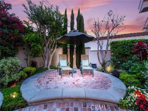 3141  Tucker Lane  , Rossmoor, CA