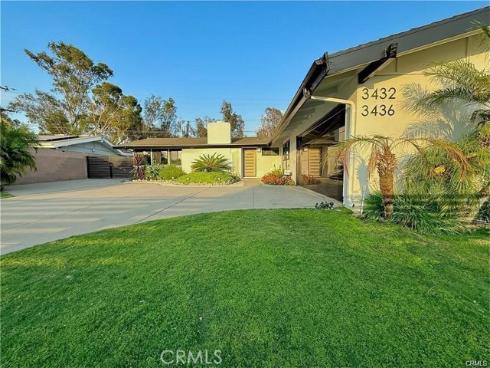3432  Yellowtail   Drive, Rossmoor, CA