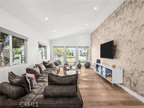 12361  Wembley   Road, Rossmoor, CA