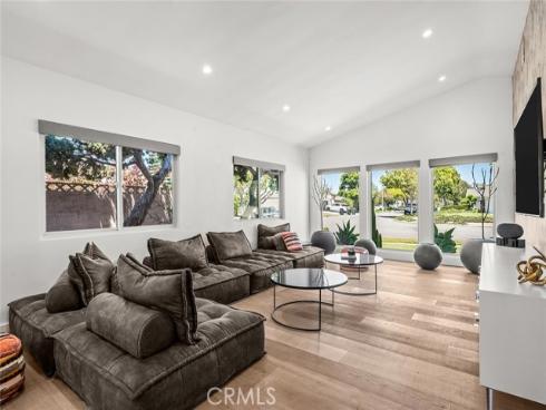 12361  Wembley   Road, Rossmoor, CA