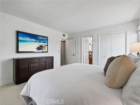 11672  Foster Road  , Rossmoor, CA